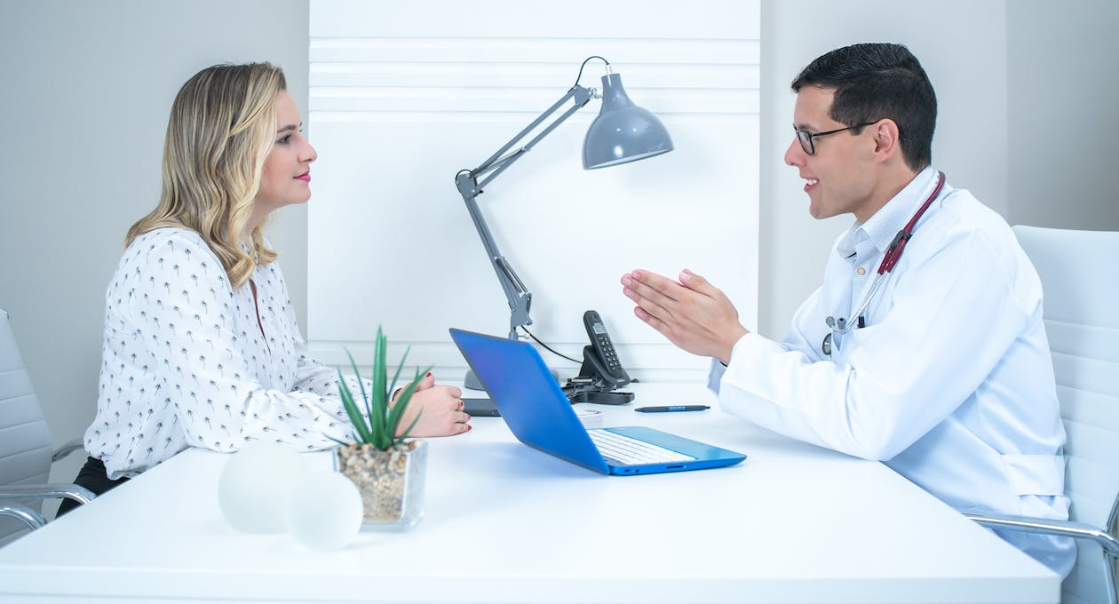 Как получить консультацию врача без очереди?