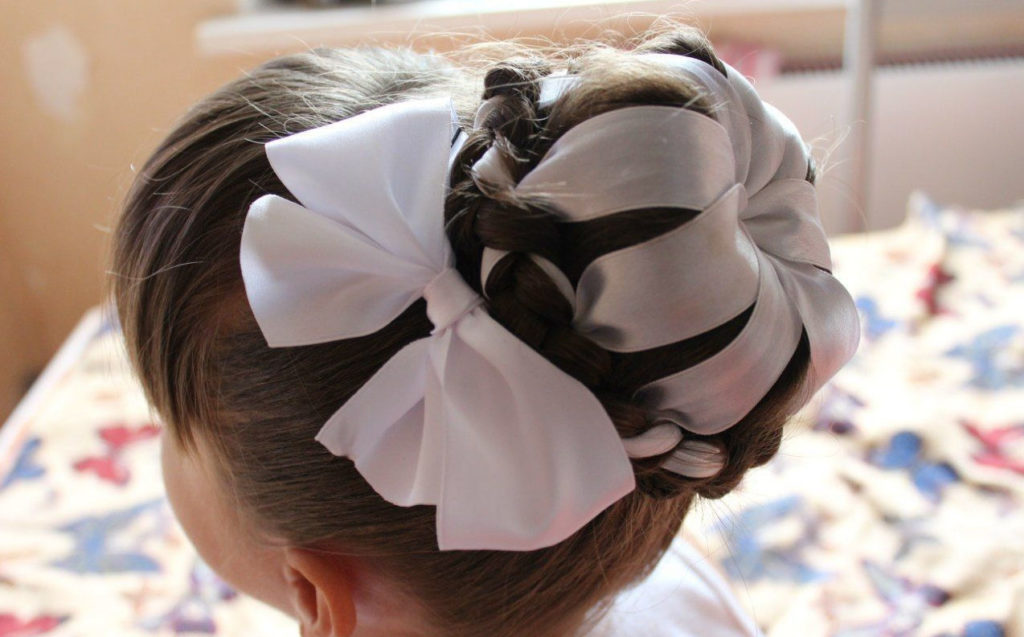 Найцікавіші зачіски на перше вересня