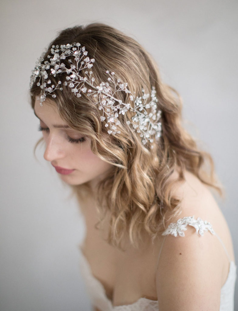 Весільні зачіски: тренди 2019-2020 року