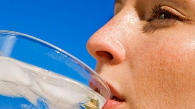 Вода - Які переваги води та скільки ви повинні її пити на день?