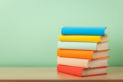 Чому варто купувати навчальну літературу онлайн