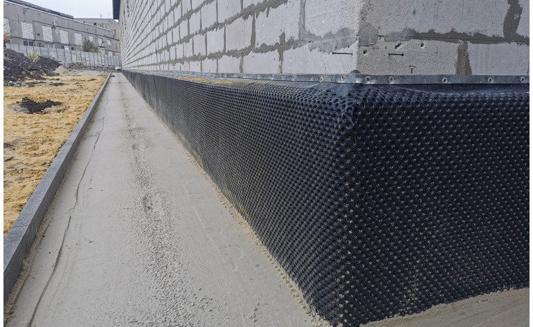 Ефективна гідроізоляція фундаменту як гарантія довговічності будівлі