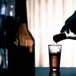 Кодування від алкоголізму в клініці Олега Василенко: який метод підходить саме вам?